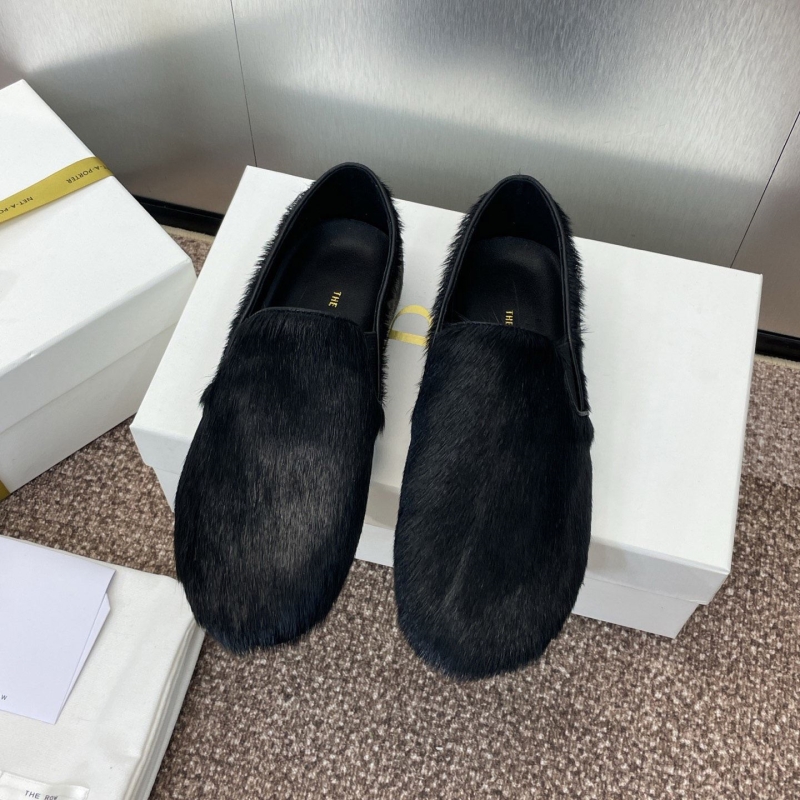 Other flat shoes